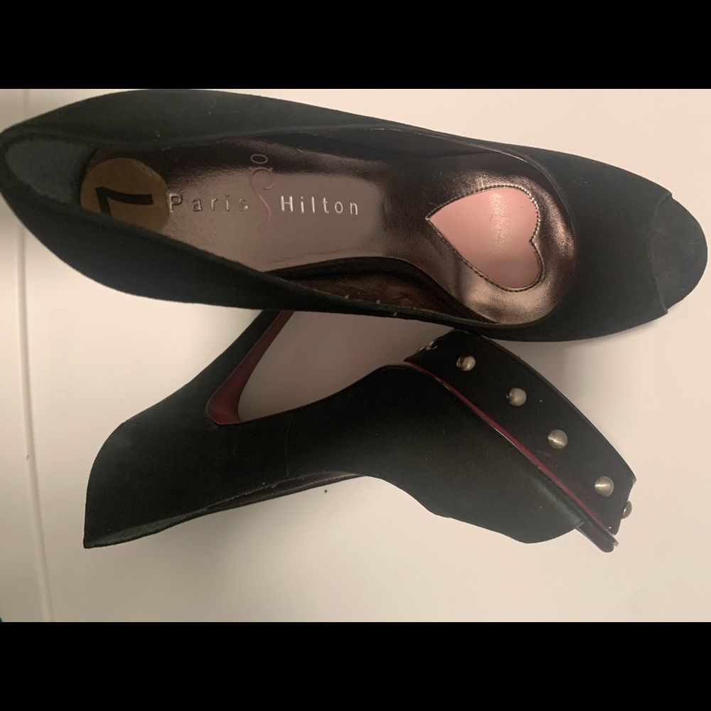 Shoes - Picture 4 of 5